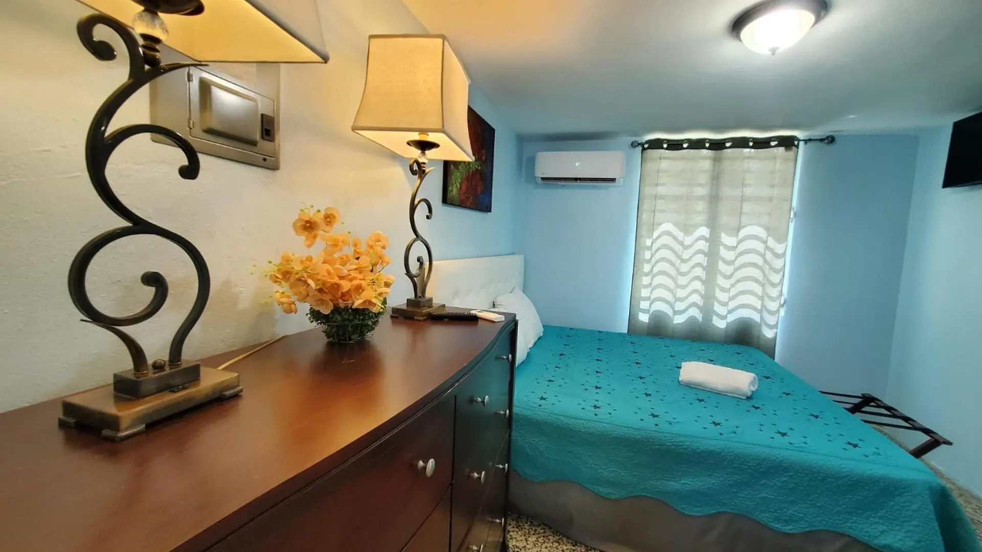 Large Space Close To Ferry With Ocean View, Unit 6 Catano 波多黎各